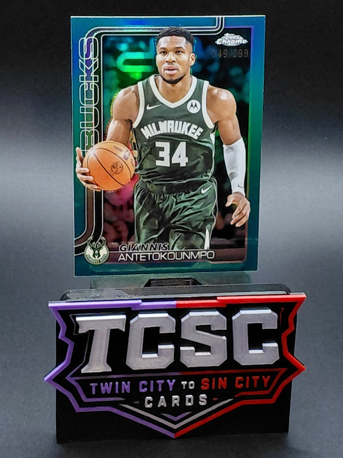 2025-26 Topps Chrome - Giannis Antetokounmpo #137 Teal Refractor /299