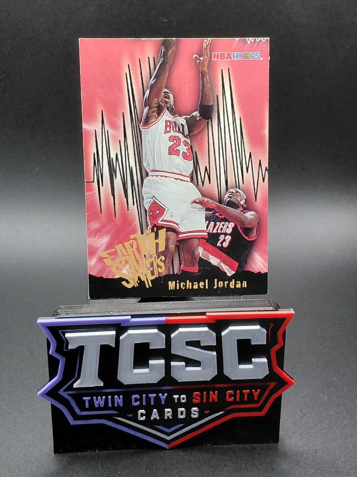 1995-96 NBA Hoops - Earth Shakers Michael Jordan #358